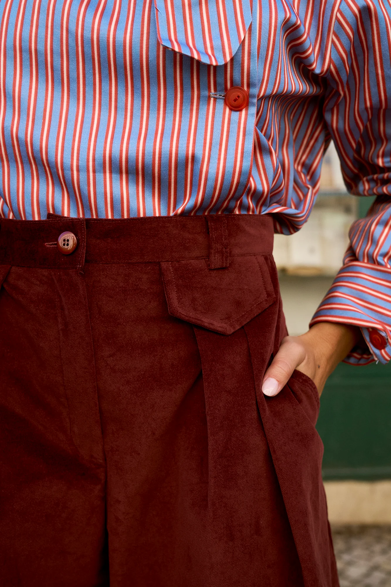 CHESHIRE jorts - VELVET BORDEAUX - Image 4