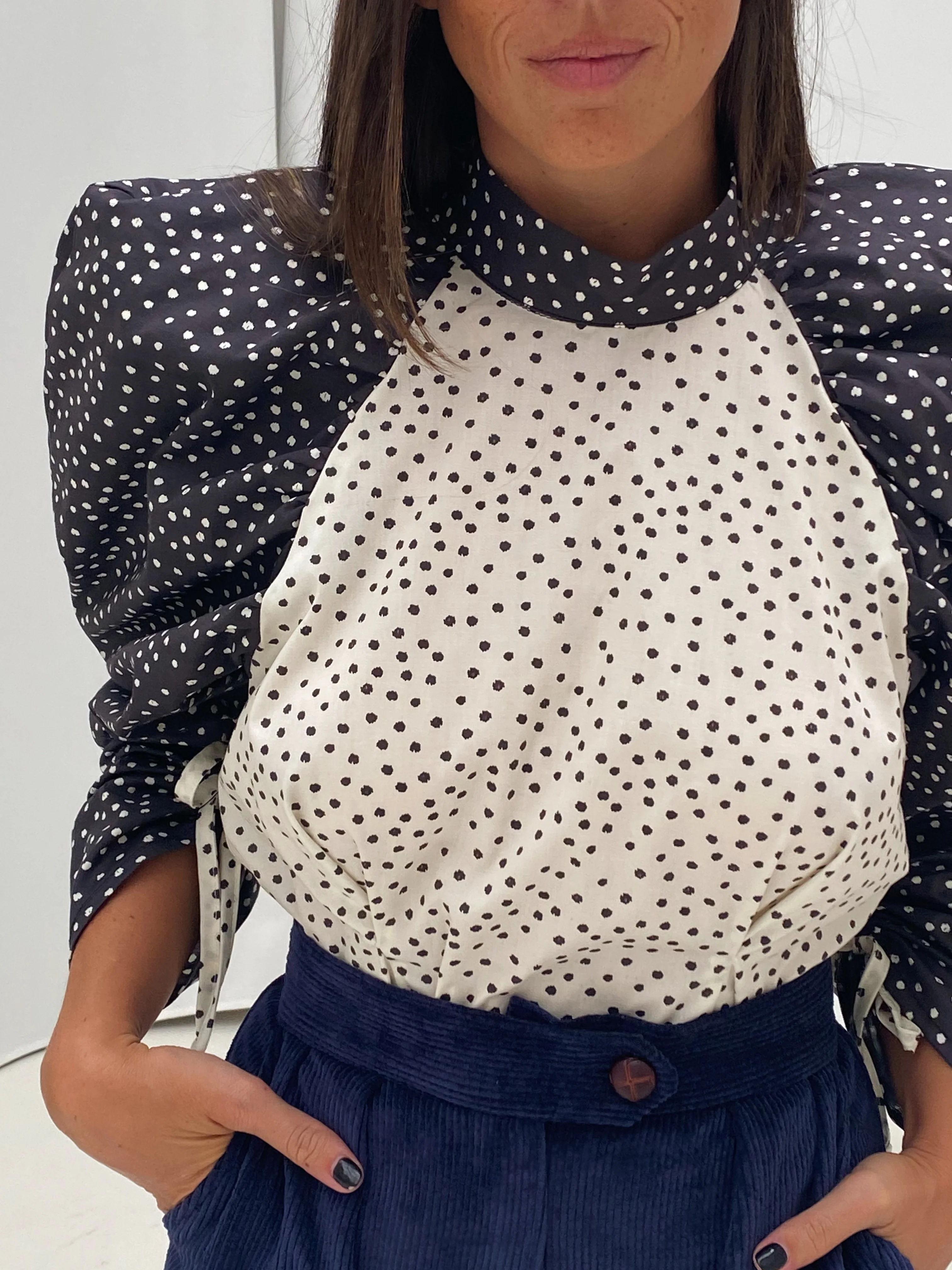 DEMI blouse - SMALL DOTS B&W - Image 3
