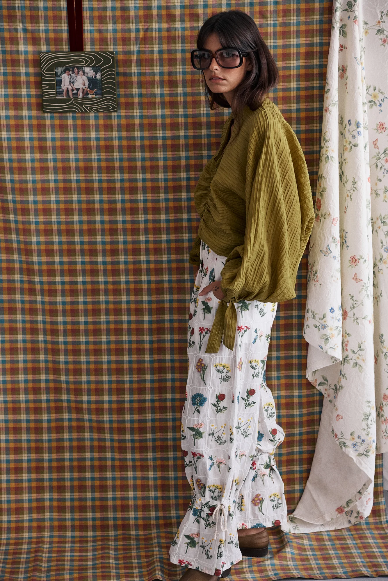 LUCINDA pants - FLOWERS EMBROIDERY - Image 6